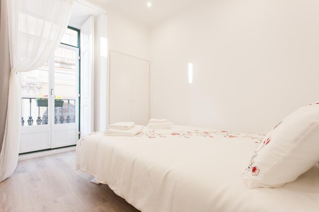 White Tiles In Center Apartament